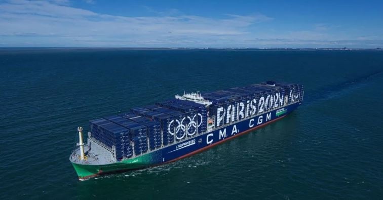 ענקית הספנות CMA CGM שוקלת לבנות אניות מכולה בארה״ב